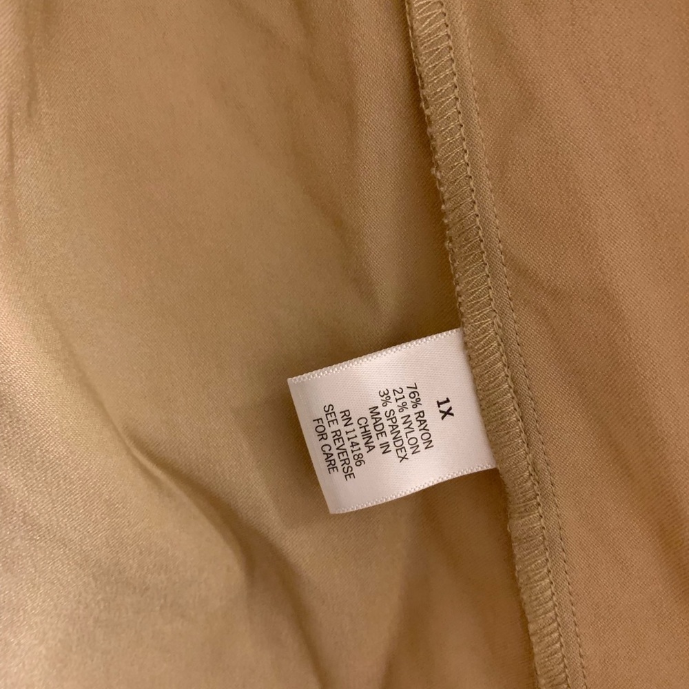 NWOT! Dressbarn Beige Jacket - Picture 3 of 4